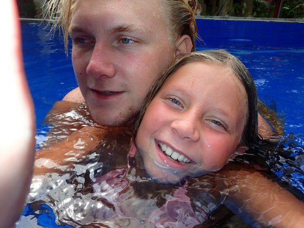 OLYMPUS DIGITAL CAMERA